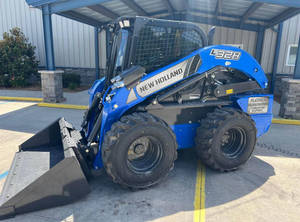 รถตักล้อยางดีเซล New Holland มือสอง พร้อมระบบเคลื่อนที่แบบตีนตะขาบและแบบล้อ  ความจุบุ้งกี๋ 5.1 ลูกบาศก์เมตร  ขาย - Product Image 2