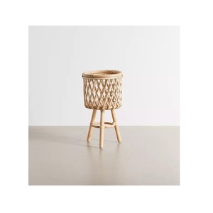 Florero y jardineras de madera Aspecto de moda superior Varios colores Precio asequible Uso para jardines y decoraciones de balcones del hogar - Product Image 1