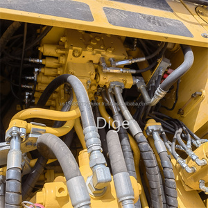 Komatsu PC60-7 Excavadora Usada, Cucharón de Excavación, Componente Central del Motor - Product Image 6