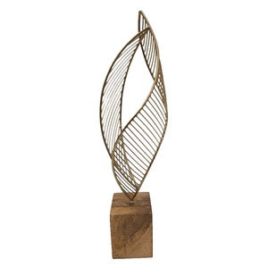 Decoración de mesa Latón en bruto Chapado en aluminio Escultura decorativa de pescado Estilo moderno Escultura abstracta hecha a mano - Product Image 3