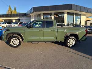 Nouveau BESTUNE SR5 Pickup Automatique 2023, Intérieur Sombre avec Caméra Arrière, Volant à Gauche, Pneus R17, Feux LED, à Vendre - Product Image 5