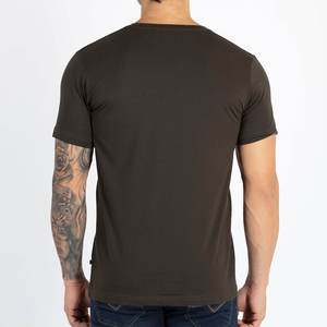 2025 PVenta en línea Fabricante de Pakistán Camiseta para hombre Precio razonable Mejor estilo Camiseta para hombre Hecho en Sialkot - Product Image 3