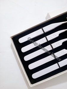 Pince à épiler pour extensions de cils de haute qualité, différents styles, revêtement en poudre blanche avec impression papillon, logo personnalisé, instrument de beauté - Product Image 5