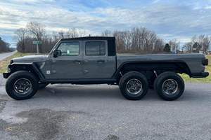JEEP GLADIATOR RUBICON ANVIL 6X6 2022 USADO, Volante a la Izquierda/Derecha - Product Image 3