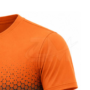 เสื้อยืดคอตตอน 100% ดีไซน์ใหม่ล่าสุด สไตล์สตรีทแวร์ พิมพ์โลโก้ตามสั่ง ทรงหลวม ราคาส่ง สำหรับผู้ชาย - Product Image 4