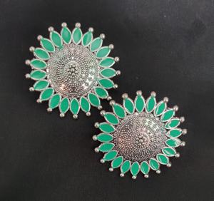Acheter des boucles d'oreilles de qualité supérieure serties de boucles d'oreilles plaquées argent Bijoux pour femmes par les exportateurs indiens - Product Image 2