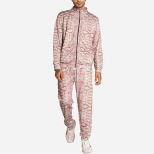 Vente en gros 100% coton survêtement de gymnastique pour hommes personnalisé uni avec motif 3D en relief brodé logo épissure ensembles de couleurs pour l'hiver - Product Image 1