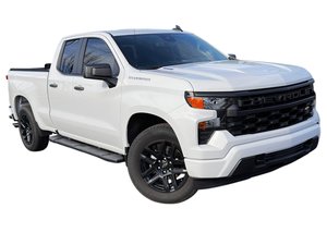 Usado Clean 2024 Chevrolet Silverado 1500 Custom Turbocharged V4 2.7L FWD - Product Image 2