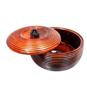 Casserole en bois dernier modèle faite à la main pour chapatis et tortillas, ustensiles de cuisine polyvalents au design personnalisé en vente - Product Image 4