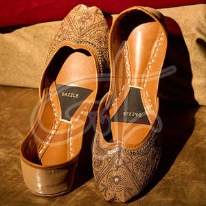 Zapatillas Khussa de Mujer de Color Sólido, Alta Calidad, con Estampado de Moda, Antideslizantes, Casuales, Cómodas, de Piel Sintética, en Oferta - Product Image 3