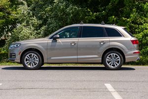 Excellent état, Audi Q7 Premium 2017 d'occasion, V6 suralimenté, transmission intégrale - Product Image 4