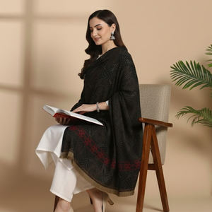 Warm Breathable Kullu Wool Shawl with Traditional Pattern for Women Daily and Travel Use All Seasons at Low Price - Product Image 3