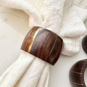 Anneaux de serviette en bois durables avec finition lisse pour table à manger moderne - Product Image 5