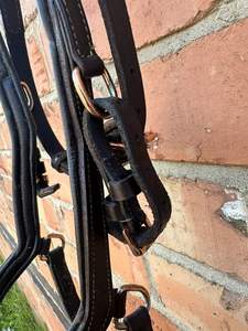 Bride de Grackle Full / Extra Full Full Size Bride anatomique marron Mono Brown Rembourré Comfort Headpiece en cuir verni - Product Image 5