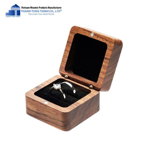 Best Seller Exclusivo Set de regalo de madera Caja Patrón cuadrado Hecho en Vietnam para conjuntos de joyería - Product Image 1