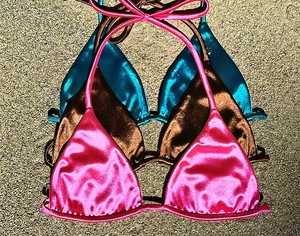 2024 ฉลากส่วนตัวชุดว่ายน้ําที่กําหนดเองผู้หญิงบิกินี่ผู้ผลิตที่กําหนดเองสองชิ้นชุดว่ายน้ําซาตินบิกินี่ชุด - Product Image 4