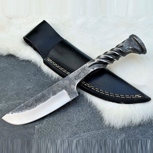 Couteau Viking en acier au carbone forgé à la main de haute qualité personnalisé fait à la main avec gaine en cuir vierge au prix de gros - Product Image 3