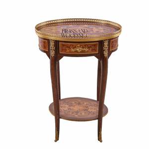 Mesa Auxiliar Ovalada de Lujo con Incrustaciones Florales y Riel Decorativo de Latón Dorado para Decoración Clásica del Hogar - Product Image 1