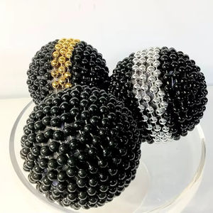 Boule de Noël et ornements d'arbre en bois faits sur mesure de luxe, étoile suspendue à l'arbre, artisanat pour les décorations de fêtes - Product Image 1