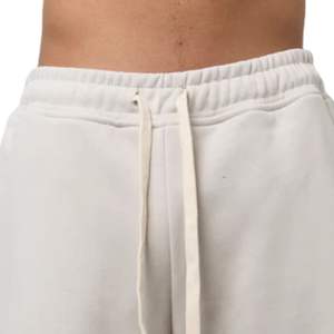 Pantalones Cortos Deportivos de Algodón Orgánico de 380 GSM, Corte Holgado, Cintura Elástica con Cordón, Calidad Premium - Product Image 5