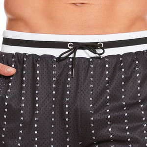 Pantalones cortos deportivos de verano de baloncesto esenciales en blanco para hombre, pantalones cortos personalizados transpirables para correr, pantalones cortos de poliéster de malla para el sudor - Product Image 3