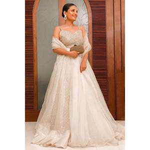 Ensemble de costume pour femmes par Armeenah - Product Image 1