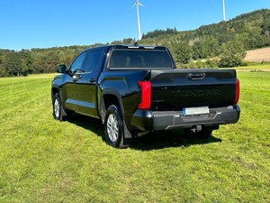 2022 para Toyota Tundra V8 FWD Drive usado con asientos interiores de cuero oscuro dirección izquierda portaequipajes de aleación de aluminio - Product Image 6