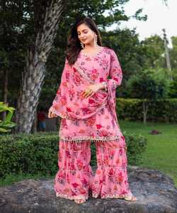 Kurti Étnico de Algodón para Mujer con Sharara de Chinon con Lentejuelas y Dupatta, Tejido a Mano - Product Image 2