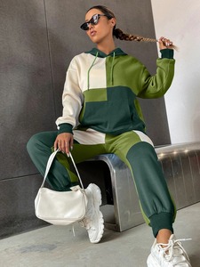 Gran oferta, diseño personalizado, chándales de invierno a la moda para mujer, sudaderas con capucha para correr con características de talla grande, cuello con capucha de Color sólido - Product Image 4
