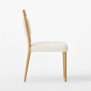 Chaise de salle à manger classique moderne en chêne avec dossier incurvé gracieux et rembourrage luxueux en tissu blanc pour des intérieurs sophistiqués - Product Image 3