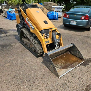 Case TL100 Mini Skid Steer Case Loader Compact Construction Equipment En stock prêt pour une livraison rapide Garantie de qualité supérieure - Product Image 1