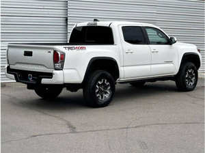 Built Standard 2022 Toy-ota Tacoma TRD <b>Off</b>-<b>Road</b> - Product Image 2