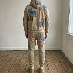 Conjunto de Sudadera con Capucha y Pantalones Deportivos para Hombre, Estilo Patchwork, Lavado Ácido, Estampado Personalizado, Algodón Beige Transpirable y Grueso - Product Image 4