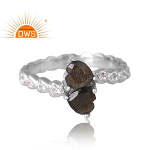 แหวนเงินแท้ดีไซน์แฮนด์เมดประดับด้วยหินออบซิเดียนธรรมชาติและพลอยโทแพซสีขาว ผลิตโดยผู้ผลิตเครื่องประดับตามสั่ง - Product Image 3