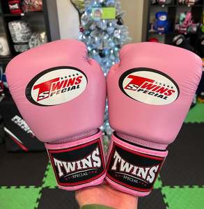 ถุงมือต่อยมวยสำหรับผู้ชายและผู้หญิงใส่ได้ทั้งชายและหญิงล่าสุดล่าสุดถุงมือชกมวยออกแบบโลโก้ได้ตามต้องการสไตล์ศิลปะการต่อสู้แบบผสมผสาน - Product Image 4