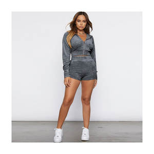 2025 femmes décontracté haut court et short ensemble doux respirant deux pièces polaire confortable quotidien Streetwear pour l'automne - Product Image 1