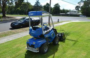 Nouveau mini chargeur sur chenilles 8.4SK avec composants essentiels, y compris fourche à palettes, moteur, boîte de vitesses, pompe, moteur, à vendre - Product Image 6