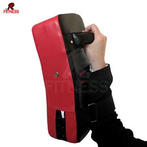 Almohadillas de Entrenamiento de Muay Thai y Kickboxing de Cuero Curvado - Almohadillas Protectoras Resistentes y Cómodas para Brazos para Boxeo MMA - Product Image 3