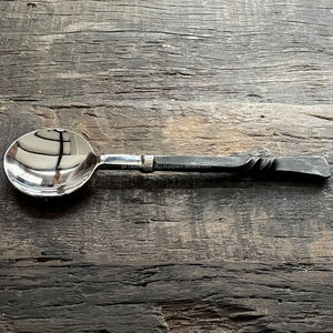 ชุดเครื่องใช้บนโต๊ะอาหารแบบทำด้วยมือชุดมีดเหล็กปลอมแปลง - Product Image 4