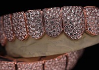 Rejilla Dental Personalizada de Oro Rosa con Diamantes Incrustados para Dientes Superiores e Inferiores, Piedras Simuladas VVS1, Joyería Hip Hop para la Boca