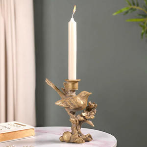 Bougeoir en métal plaqué or et laiton Bougeoir pilier de décoration intérieure unique pour Noël et les mariages Boîte emballée - Product Image 1