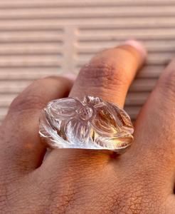 แหวนคริสตัลควอตซ์ธรรมชาติประดับพลอยแหวนแกะสลักด้วยมือดีไซน์เฉพาะแหวนคริสตัลควอทซ์ - Product Image 1