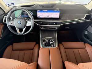 2023 X7 d'occasion certifiée, boîte automatique, intérieur clair, sièges en cuir, régulateur de vitesse adaptatif, pneus R19 - Product Image 2