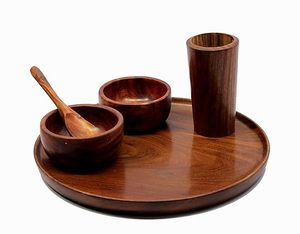 Plato de servicio de madera maciza redondo personalizado seguro para el hogar bandeja de aperitivos de madera de nogal negro de lujo patrón de planta de cocina ecológico - Product Image 2