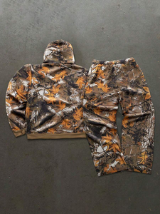 Conjunto de 2 Piezas de Ropa Urbana de Camuflaje Otoñal de Diseño Personalizado, Pantalones Deportivos Anchos y Holgados con Cintura Elástica y Sudadera con Capucha y Cremallera para Hombre - Product Image 3