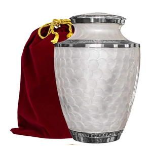 Urnas de cremación de metal hechas a mano personalizadas OEM, urnas funerarias de metal, urnas funerarias de la mejor calidad, suministro a granel de La India - Product Image 1