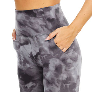 Mallas de Yoga Capri para mujer, pantalones elásticos sólidos hasta la rodilla de cintura alta, mallas de Yoga personalizables de fabricación con bolsillo personalizado - Product Image 5
