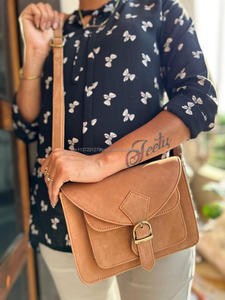 กระเป๋าสะพายข้างสำหรับผู้หญิงกระเป๋าถือหนังหลากสีทำด้วยมือมีเอกลักษณ์ - Product Image 4