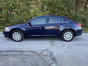 Voiture d'occasion Chrysler 200 LX 2014 à bas prix à vendre - Product Image 4