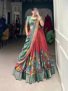 Lehenga en soie Jacquard Dola exclusif avec imprimé Kalamkari et bordure Zari Dupatta pour une tenue de fête ethnique - Product Image 3